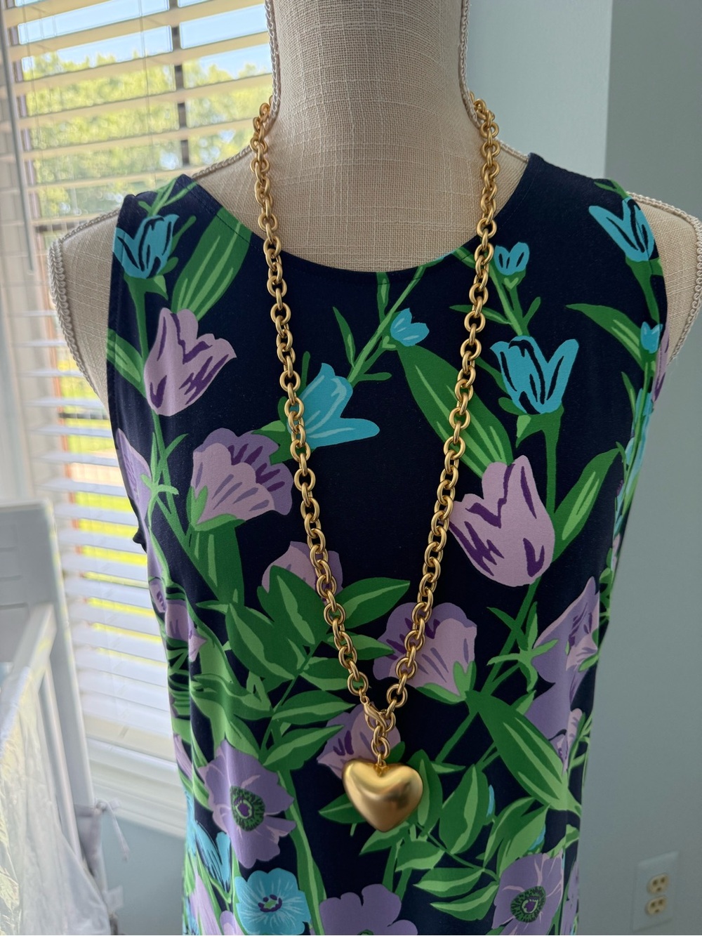 Roxanne Assoulin Gold Heart Pendant Statement Necklace - Picture 4 of 5